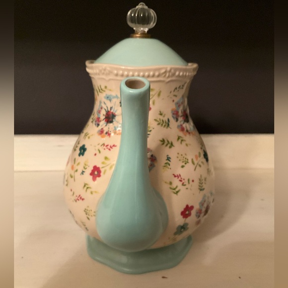 LIKE NEW Retired Pioneer Woman “Kari” 2.4-qt. Teapot - Picture 4 of 9